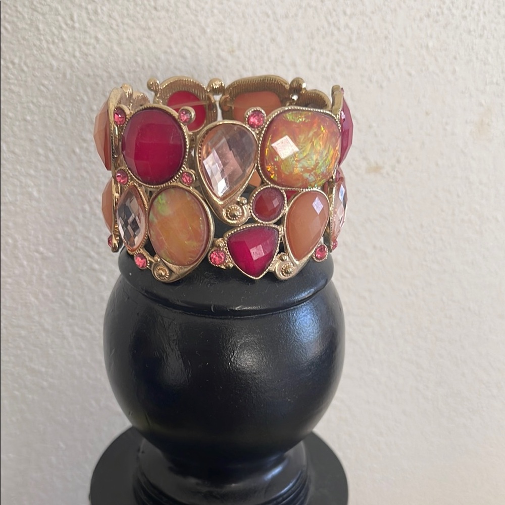 Elegant Gold and Pink Gemstone Bracelet
